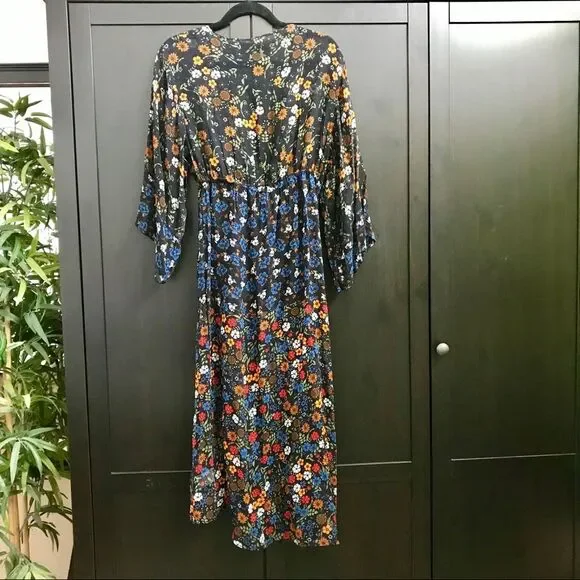 Anthropologie Floreat Gorgeous Floral Print Kimono - Picture 6 of 6